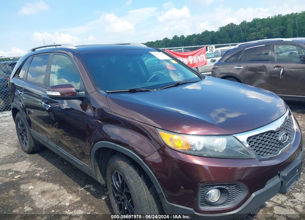2013 KIA SORENTO LX VIN: 5XYKT4A66DG403670
