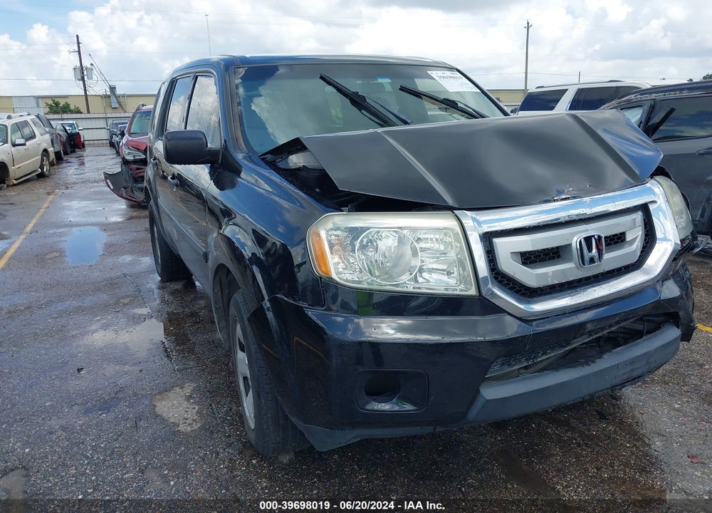 2011 HONDA PILOT LX VIN: 5FNYF4H21BB014427