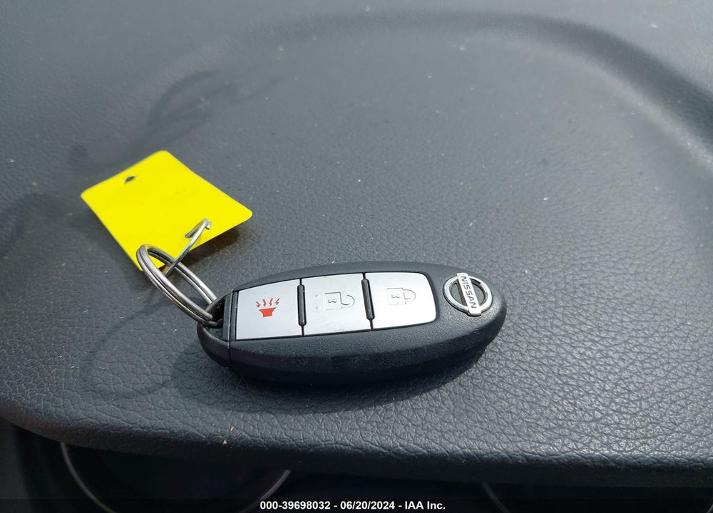 2016 NISSAN ROGUE SV VIN: KNMAT2MT6GP608313