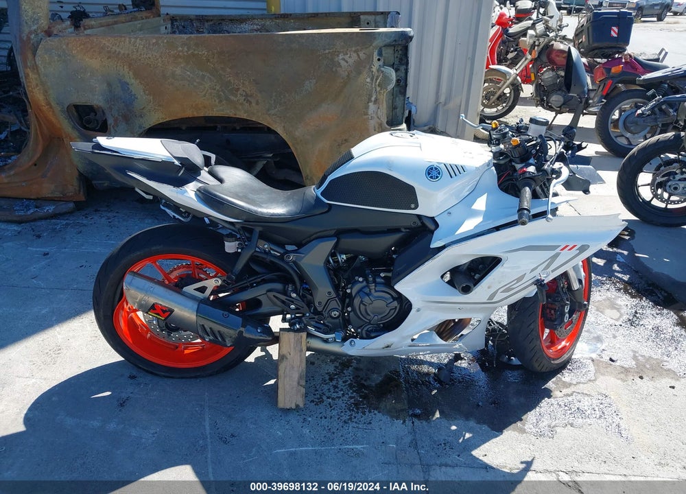 2023 YAMAHA YZFR7 VIN: JYARM38Y5PA001796
