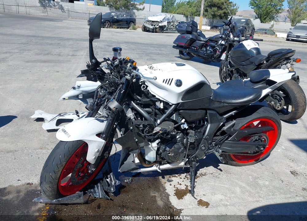 2023 YAMAHA YZFR7 VIN: JYARM38Y5PA001796