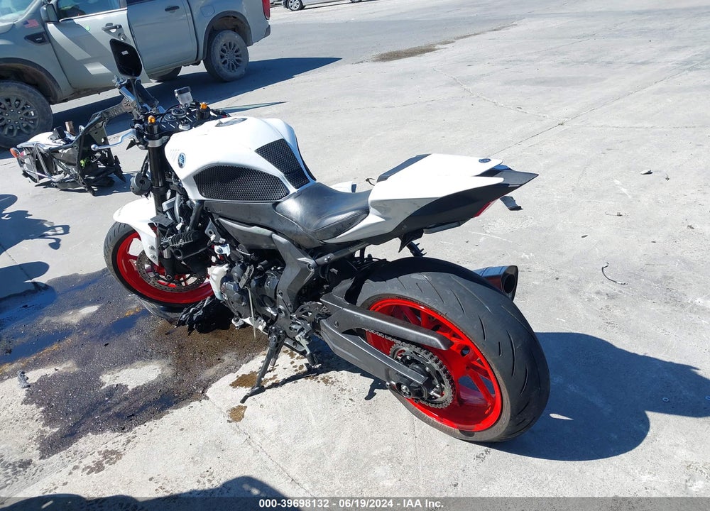 2023 YAMAHA YZFR7 VIN: JYARM38Y5PA001796