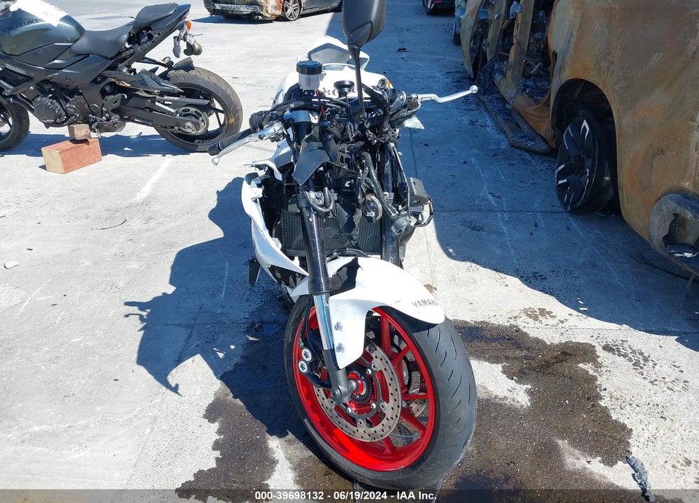 2023 YAMAHA YZFR7 VIN: JYARM38Y5PA001796