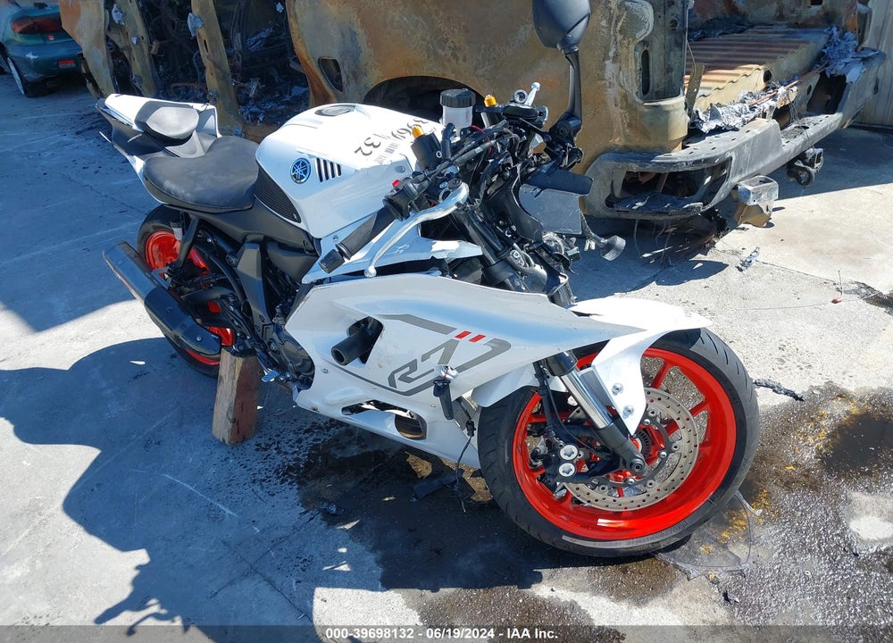2023 YAMAHA YZFR7 VIN: JYARM38Y5PA001796