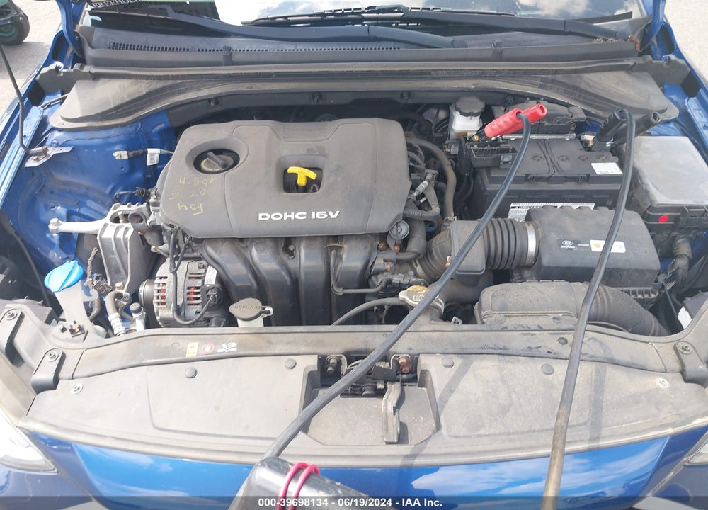 2018 HYUNDAI ELANTRA SE VIN: 5NPD74LF7JH390233