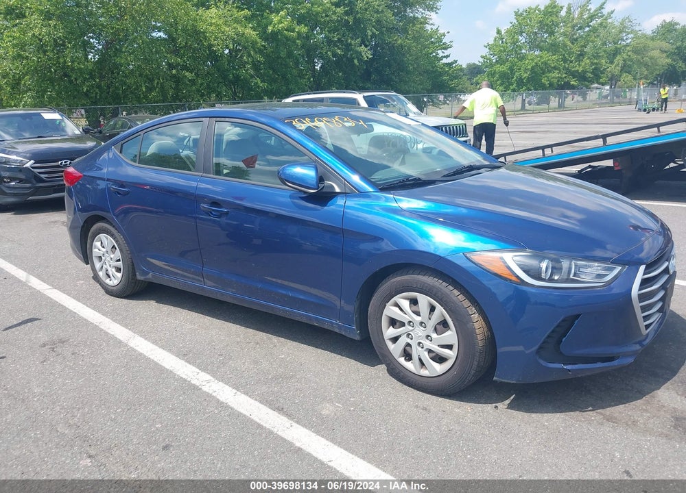 2018 HYUNDAI ELANTRA SE VIN: 5NPD74LF7JH390233