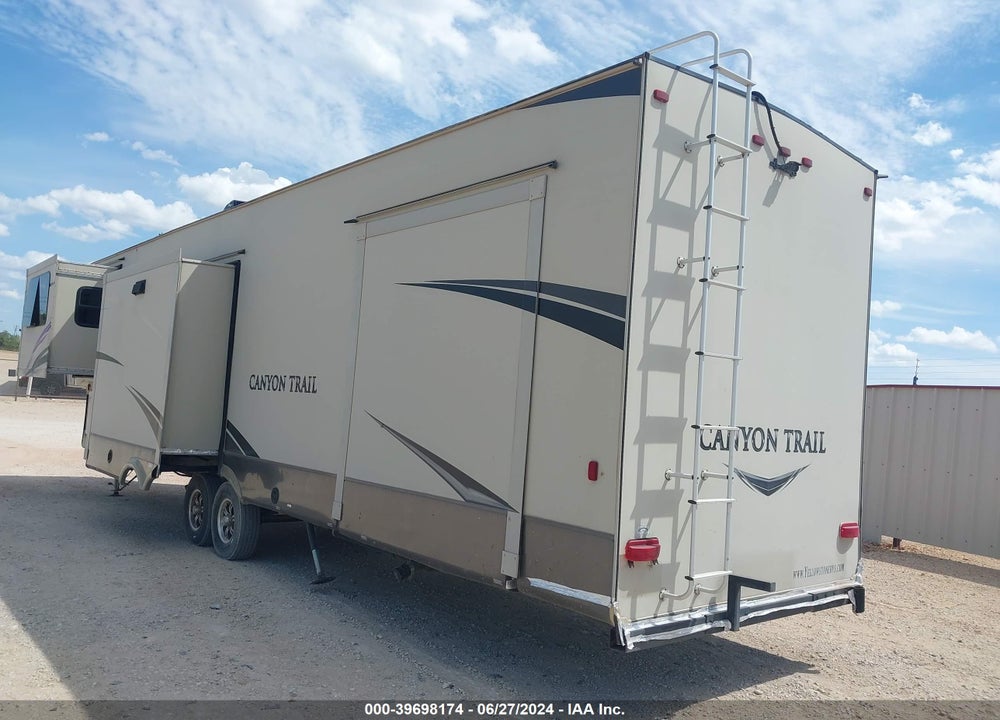 2015 YELL CANYON TRA #36FLRB VIN: 1NL1YFT25F1076291