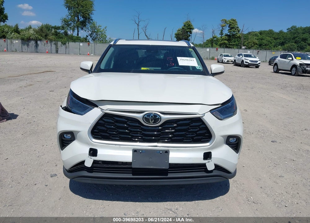 2021 TOYOTA HIGHLANDER XLE VIN: 5TDGZRBH7MS138049