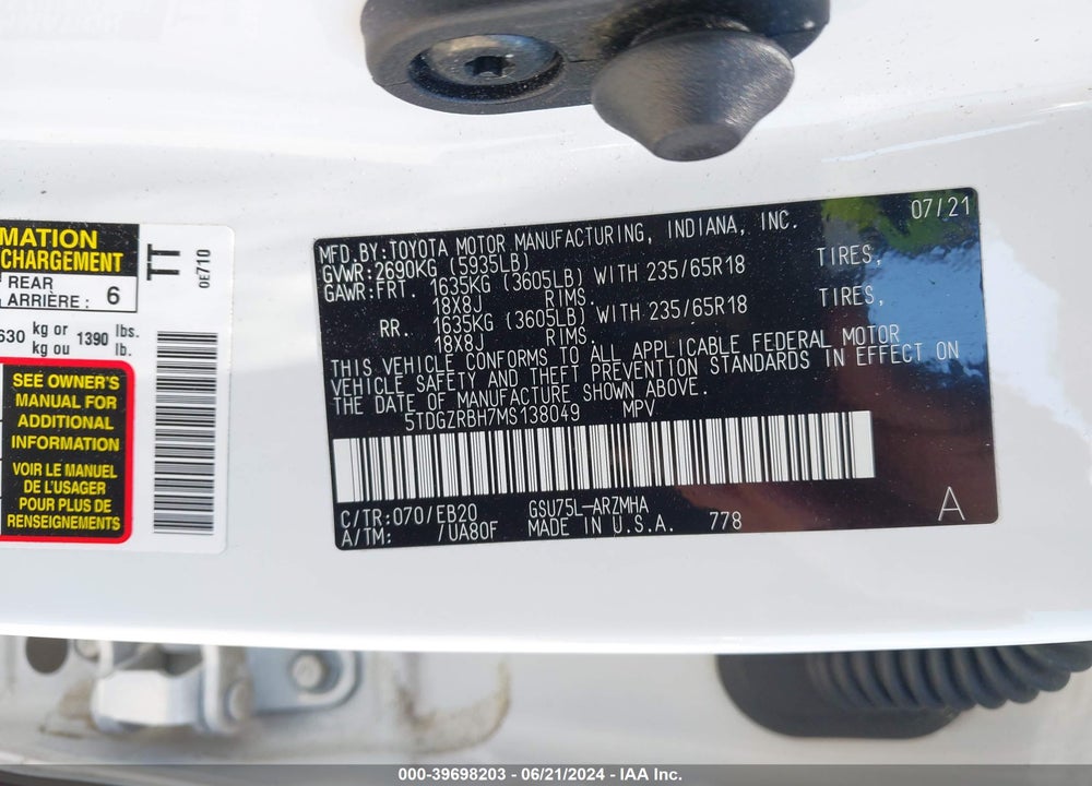 2021 TOYOTA HIGHLANDER XLE VIN: 5TDGZRBH7MS138049