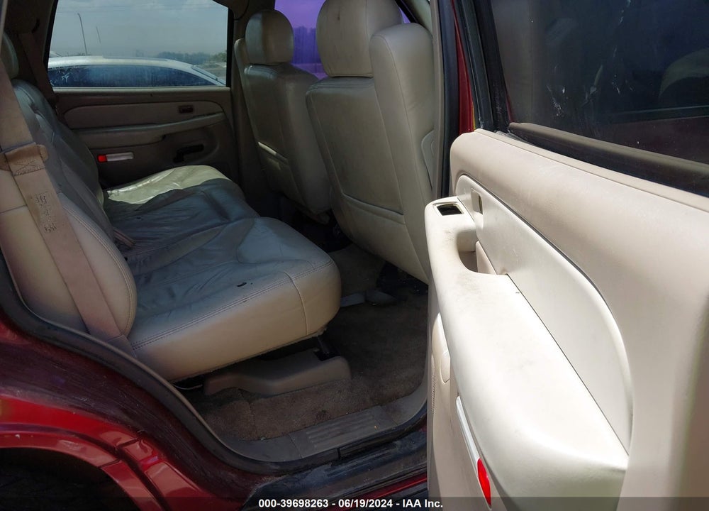 2001 CHEVROLET TAHOE LS VIN: 1GNEC13TX1R154339