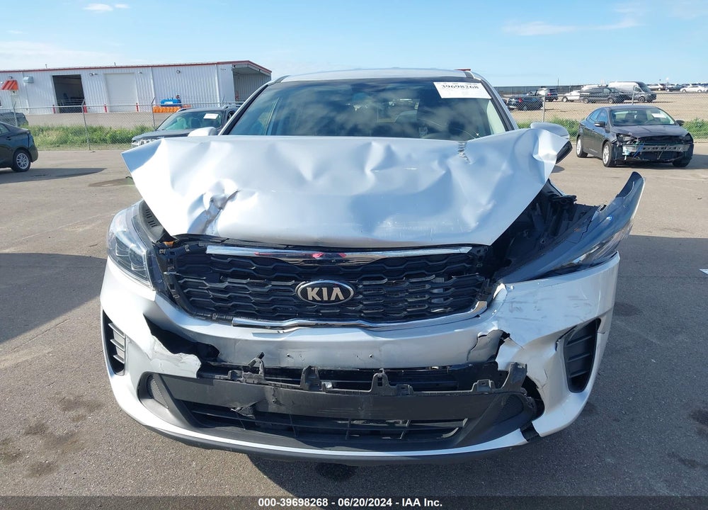 2019 KIA SORENTO 3.3L LX VIN: 5XYPGDA52KG566623