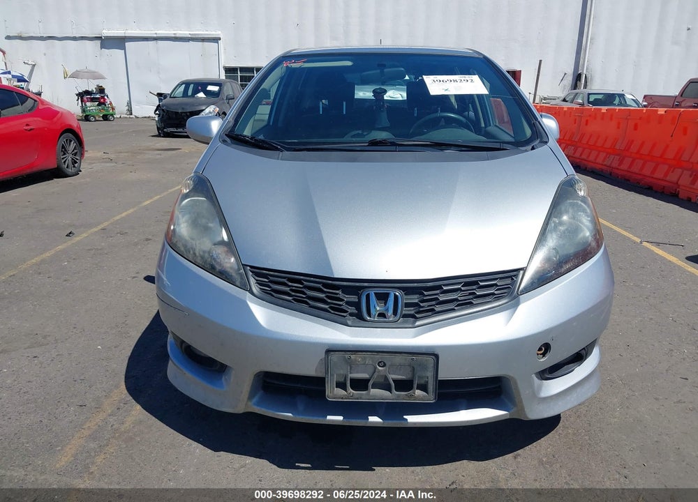 2013 HONDA FIT SPORT VIN: JHMGE8H50DC009766