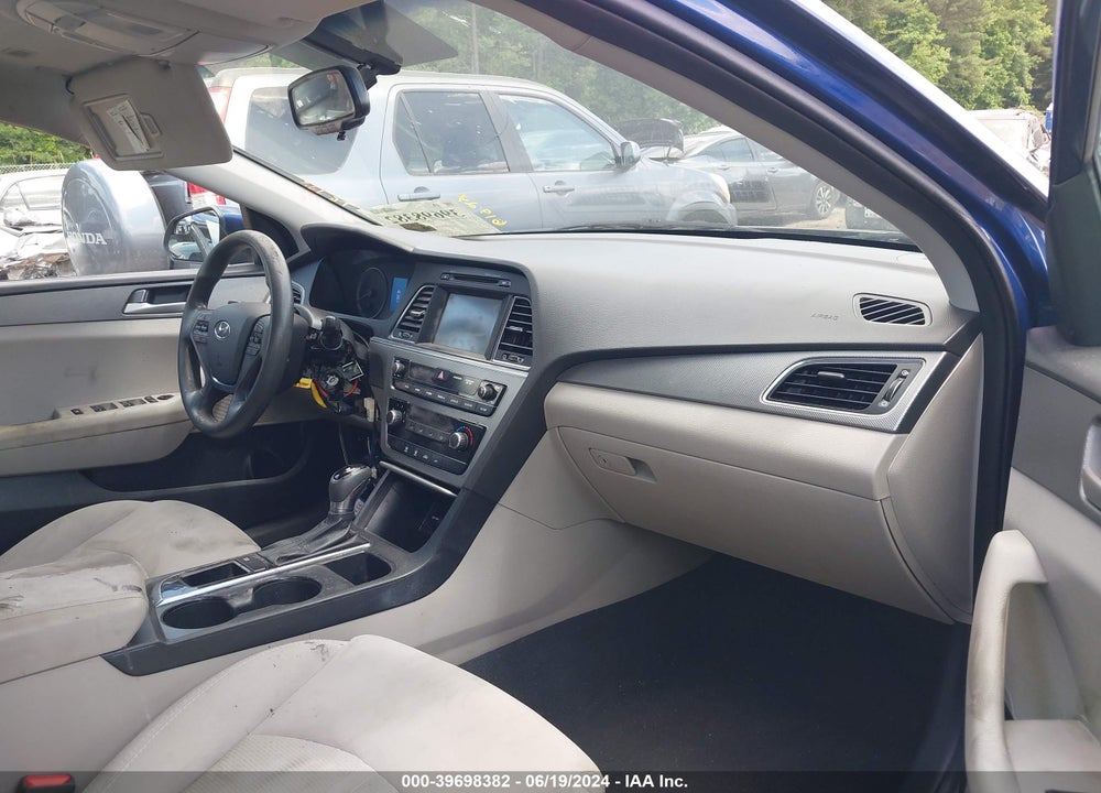 2016 HYUNDAI SONATA SE VIN: 5NPE24AF4GH295434