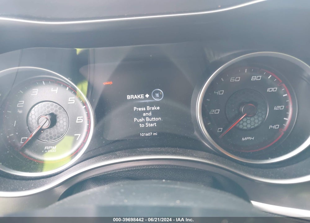 2020 DODGE CHARGER SXT RWD VIN: 2C3CDXBGXLH190561