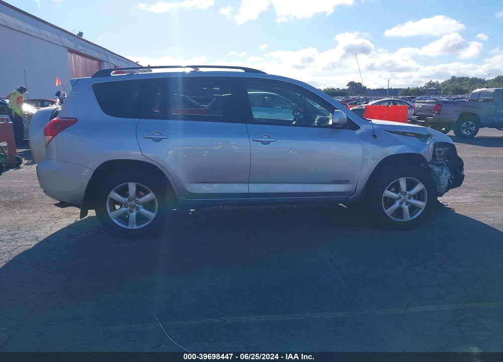 2008 TOYOTA RAV4 VIN: JTMBK31V586035785