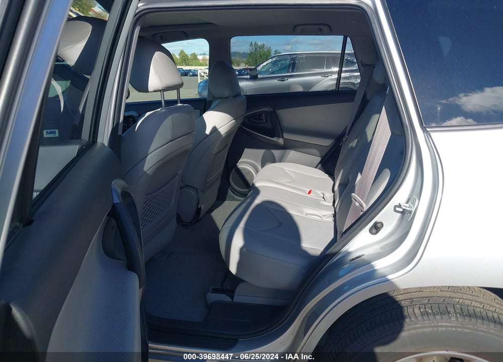 2008 TOYOTA RAV4 VIN: JTMBK31V586035785