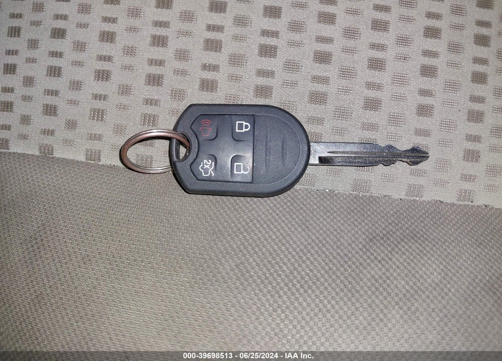2007 FORD FOCUS S/SE/SES VIN: 1FAFP34N77W254685