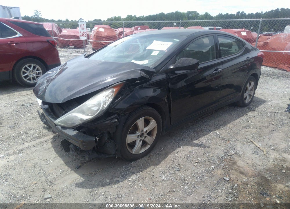 2013 HYUNDAI ELANTRA GLS VIN: 5NPDH4AE5DH323898