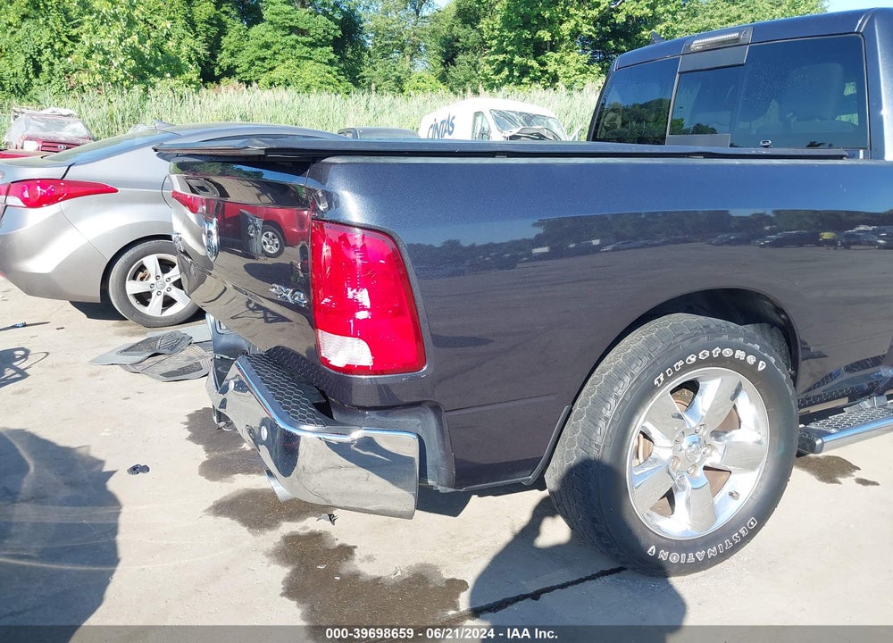 2018 RAM 1500 BIG HORN QUAD CAB 4X4 6'4 BOX VIN: 1C6RR7GT1JS216166