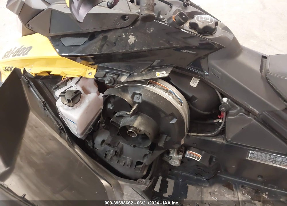2023 SKI DOO SUMMIT NEO PLUS VIN: 2BPSTVPA6PV000197