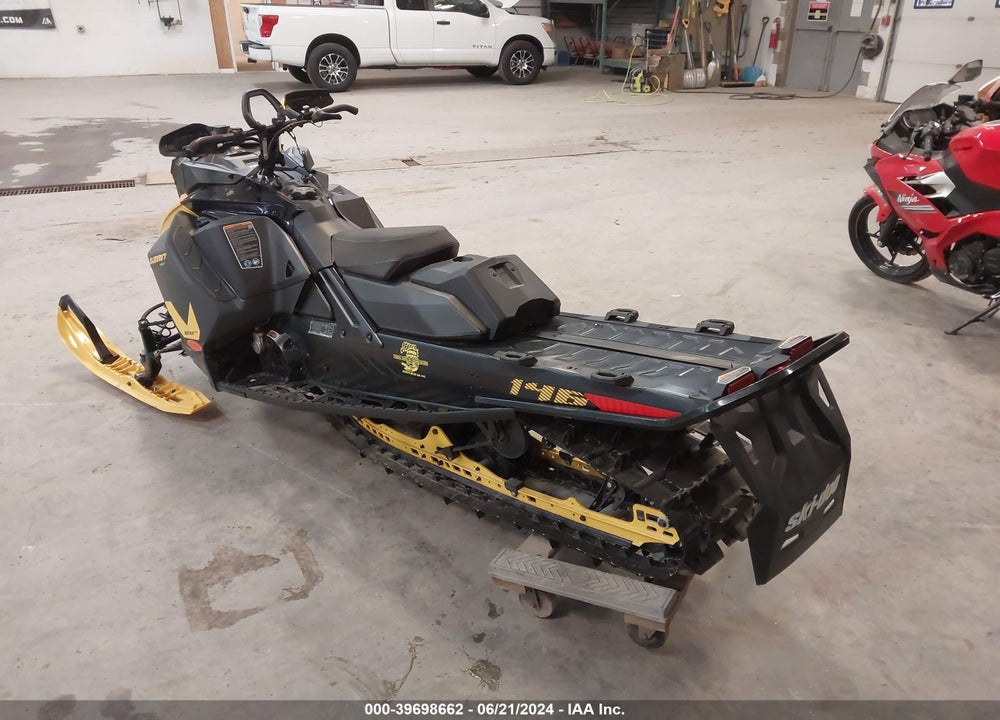 2023 SKI DOO SUMMIT NEO PLUS VIN: 2BPSTVPA6PV000197