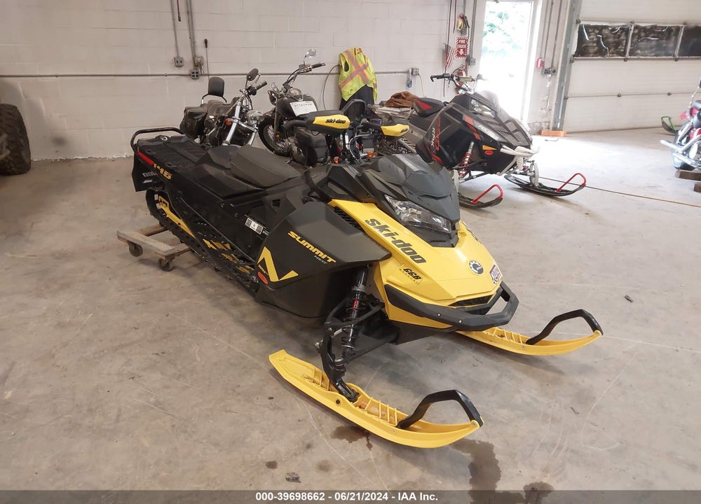 2023 SKI DOO SUMMIT NEO PLUS VIN: 2BPSTVPA6PV000197
