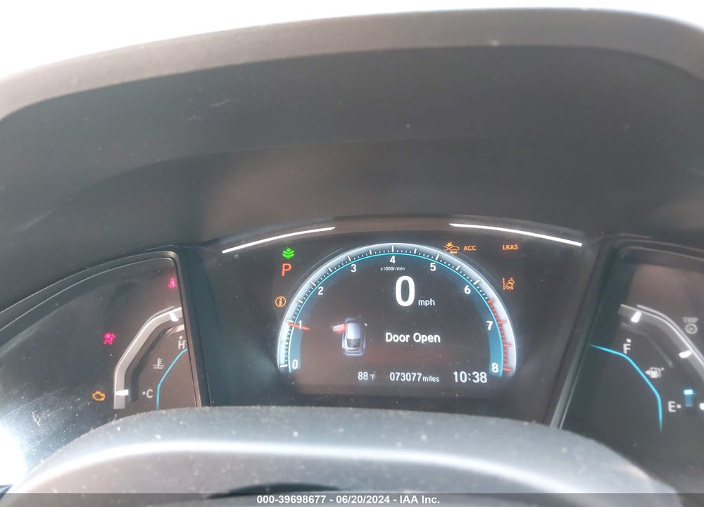 2019 HONDA CIVIC LX VIN: SHHFK7H32KU418686
