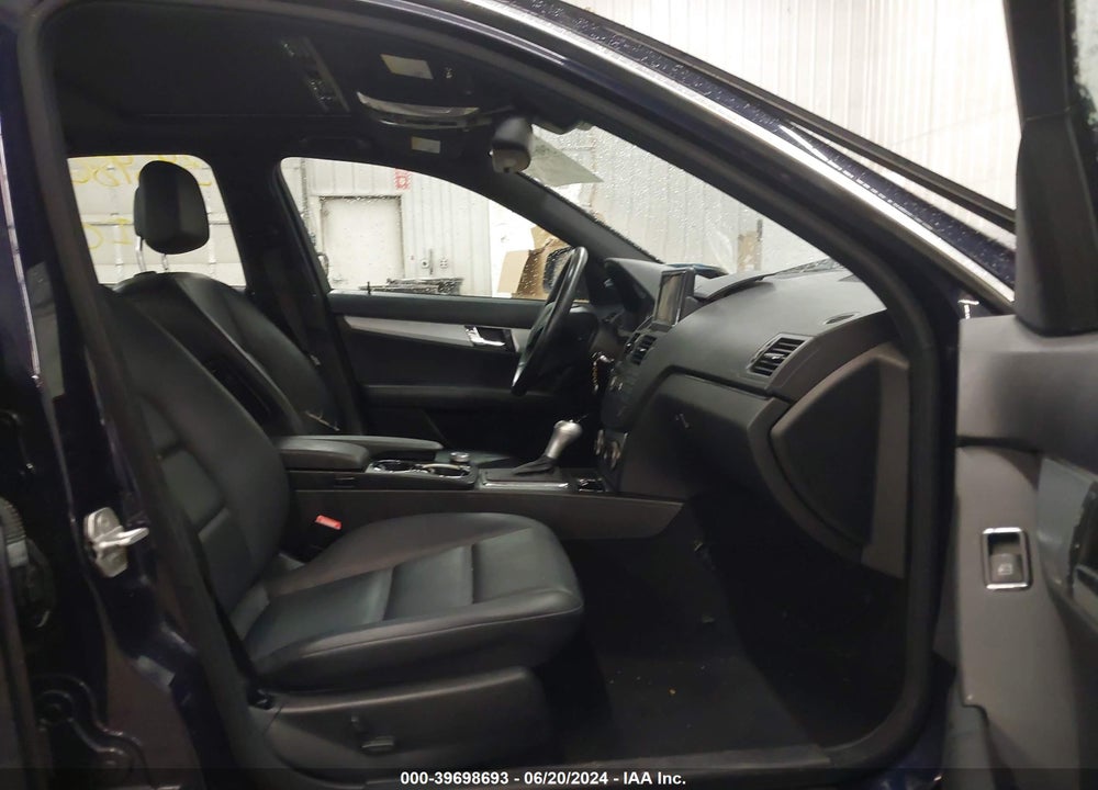 2008 MERCEDES-BENZ C 300 LUXURY 4MATIC/SPORT 4MATIC VIN: WDDGF81X58F179187