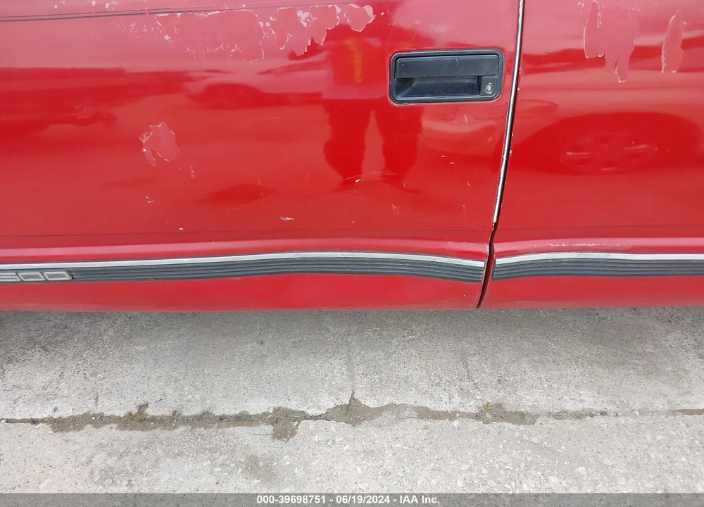 1990 CHEVROLET GMT-400 C1500 VIN: 2GCEC19K1L1195803
