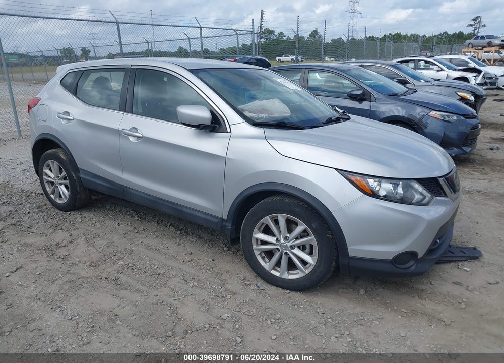 2018 NISSAN ROGUE SPORT S VIN: JN1BJ1CP4JW500510