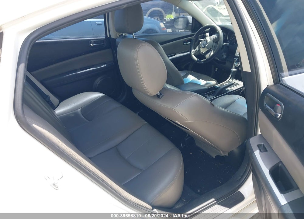 2010 MAZDA 6 I TOURING VIN: 1YVHZ8CHXA5M42324