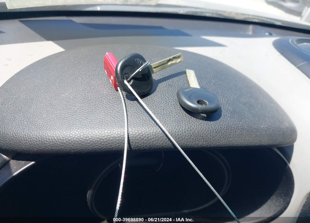 2014 KIA SOUL VIN: KNDJN2A27E7051723