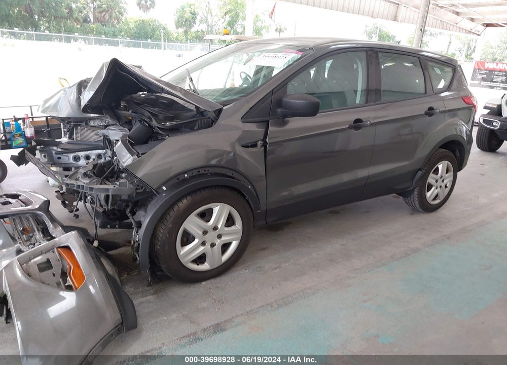 2015 FORD ESCAPE S VIN: 1FMCU0F78FUC32669