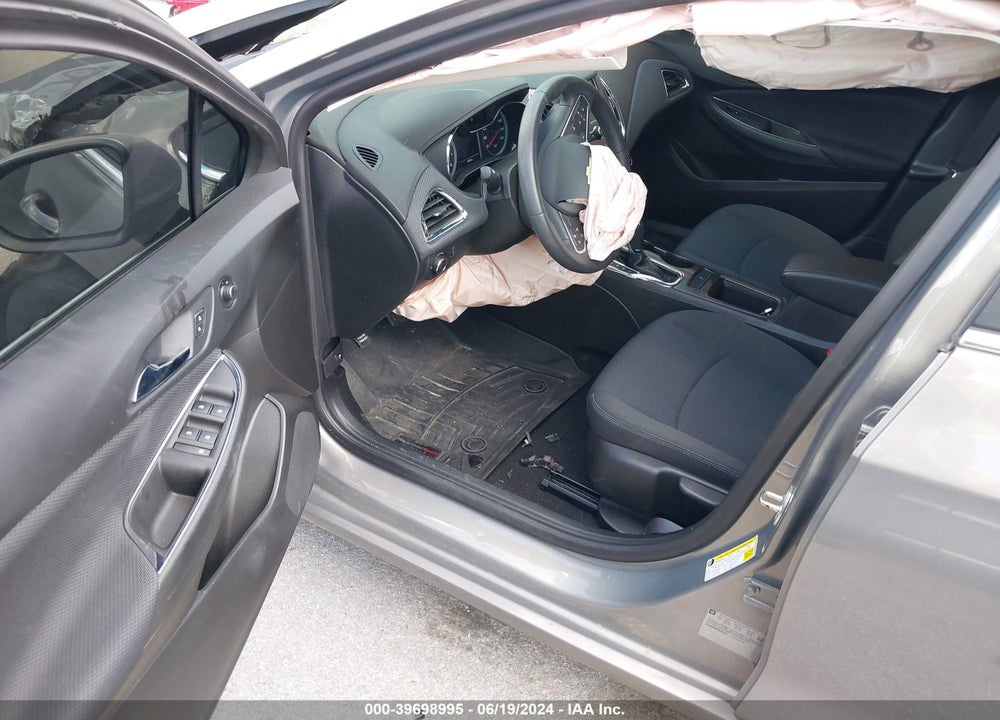 2017 CHEVROLET CRUZE LT AUTO VIN: 3G1BE6SM2HS582340