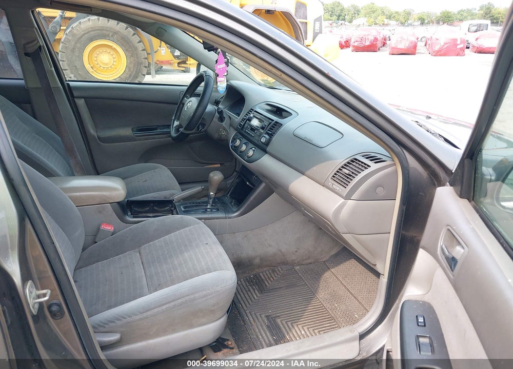 2005 TOYOTA CAMRY LE VIN: 4T1BE32K55U543091