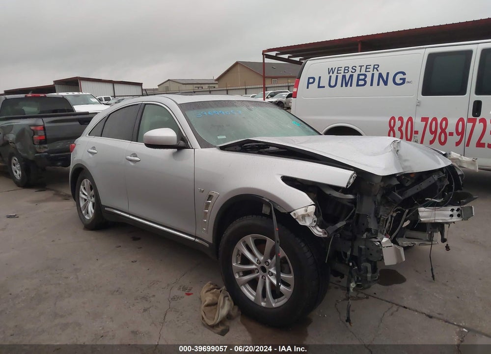 2017 INFINITI QX70 VIN: JN8CS1MU4HM141673