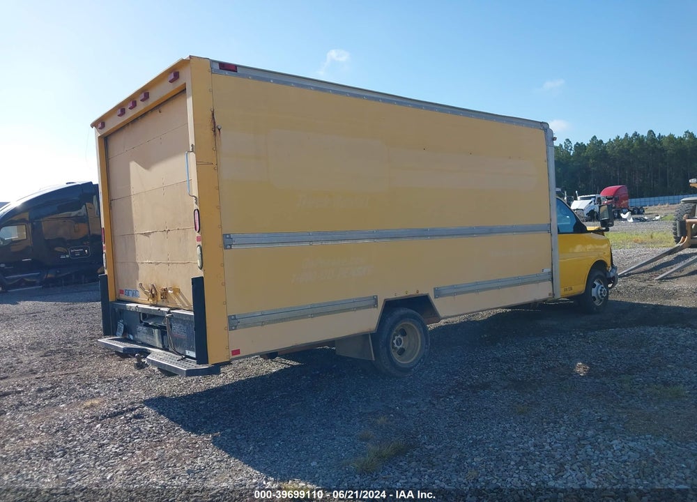 2008 GMC SAVANA CUTAWAY WORK VAN VIN: 1GDJG31K381906050