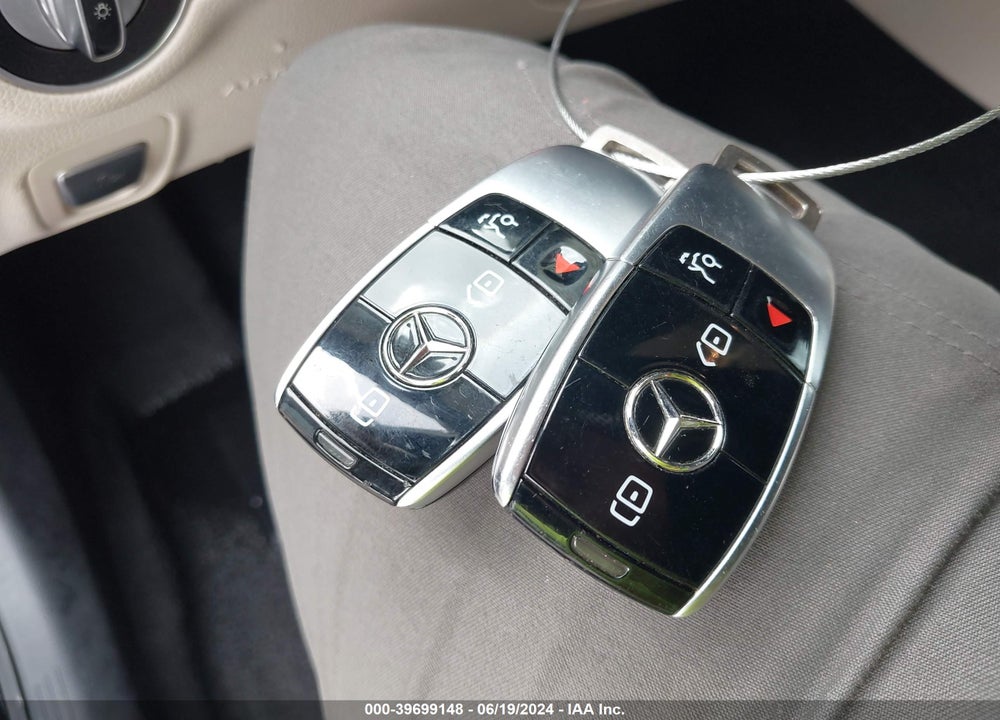 2017 MERCEDES-BENZ E 300 VIN: WDDZF4JB0HA144477