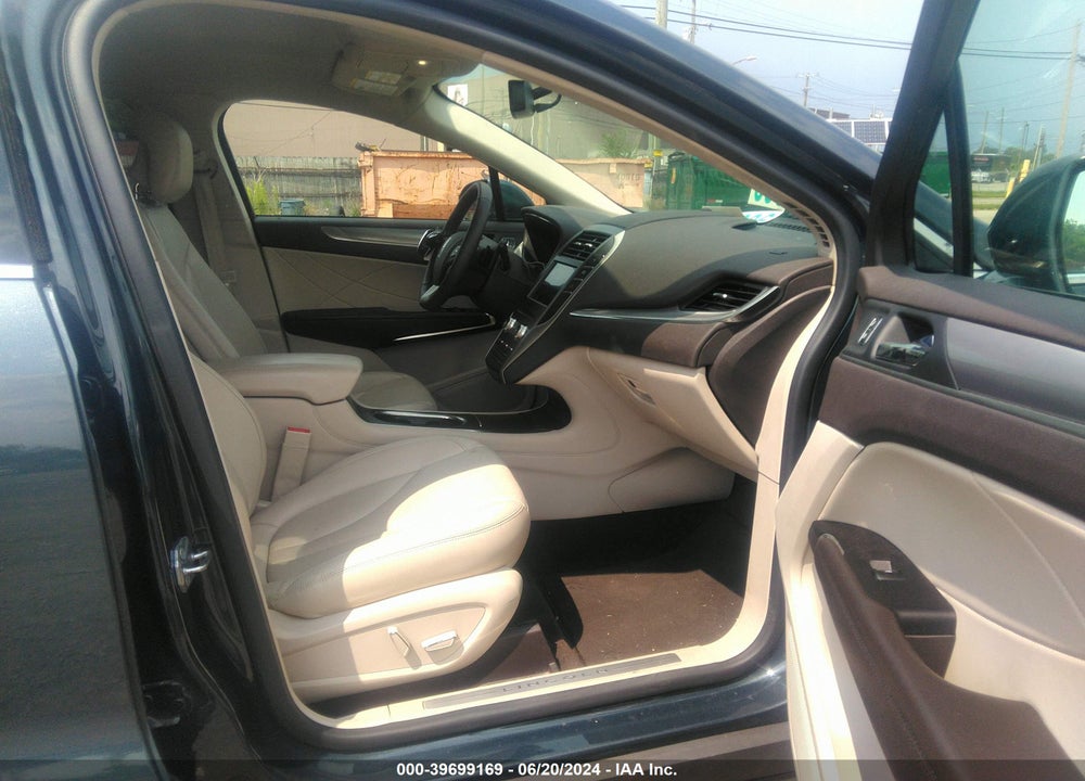 2019 LINCOLN MKC STANDARD VIN: 5LMCJ1C98KUL48790