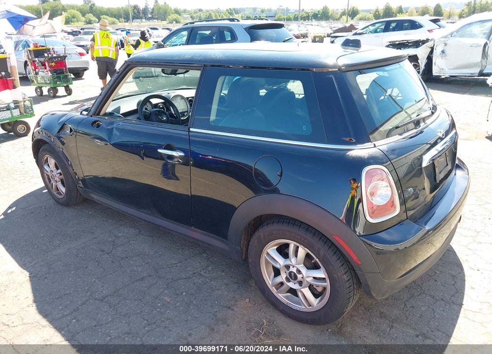 2012 MINI COOPER VIN: WMWSU3C59CT368800