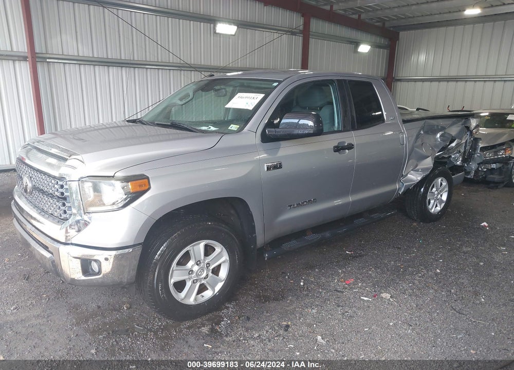 2018 TOYOTA TUNDRA SR5 5.7L V8 VIN: 5TFUY5F1XJX743975