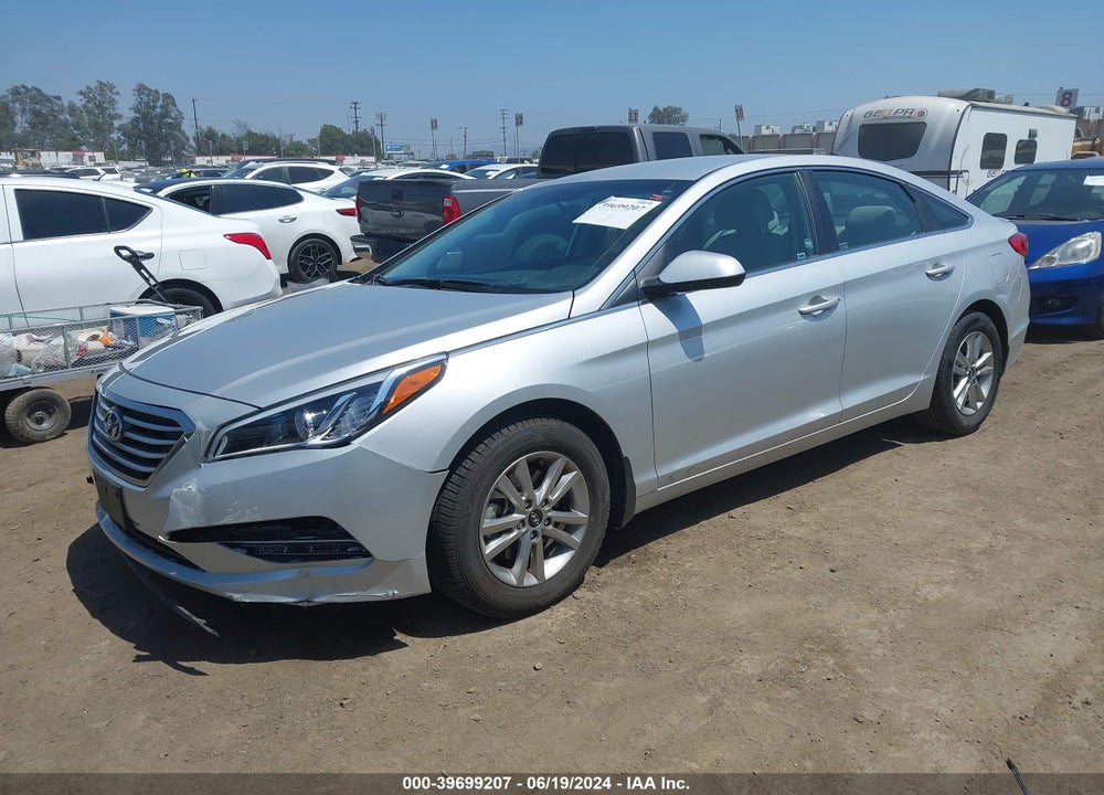 2015 HYUNDAI SONATA SE VIN: 5NPE24AF7FH171740