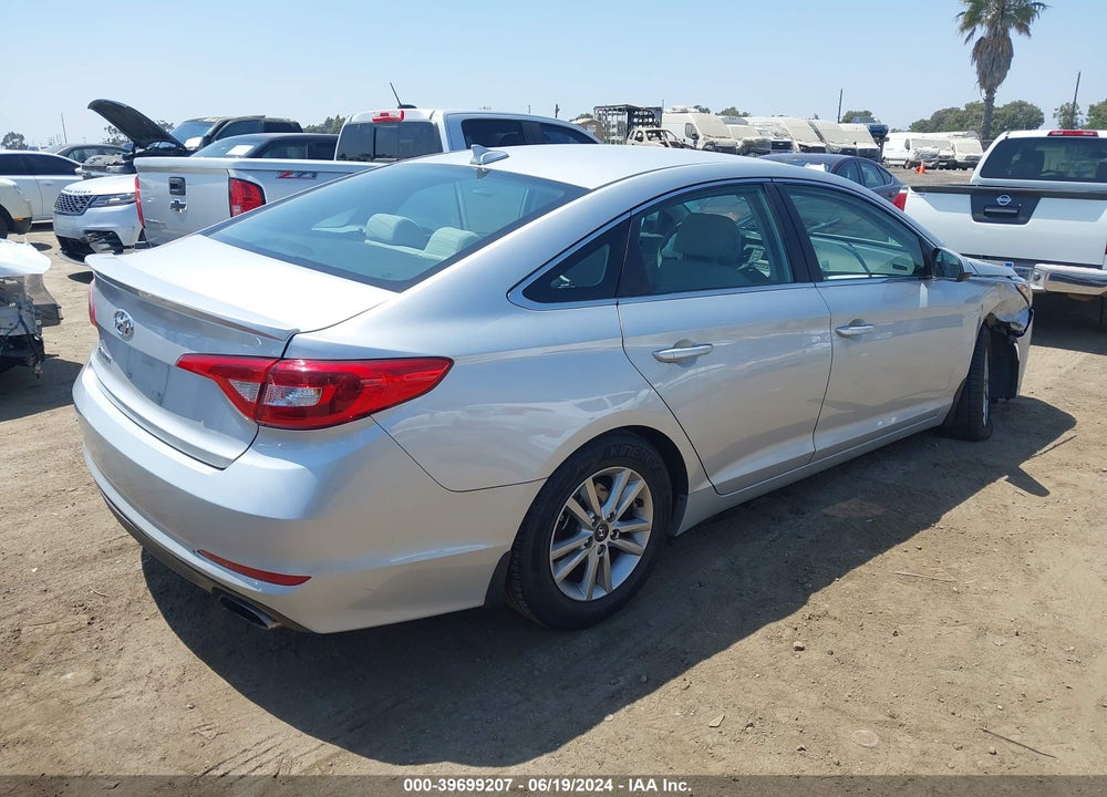 2015 HYUNDAI SONATA SE VIN: 5NPE24AF7FH171740