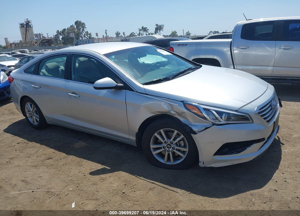 2015 HYUNDAI SONATA SE VIN: 5NPE24AF7FH171740