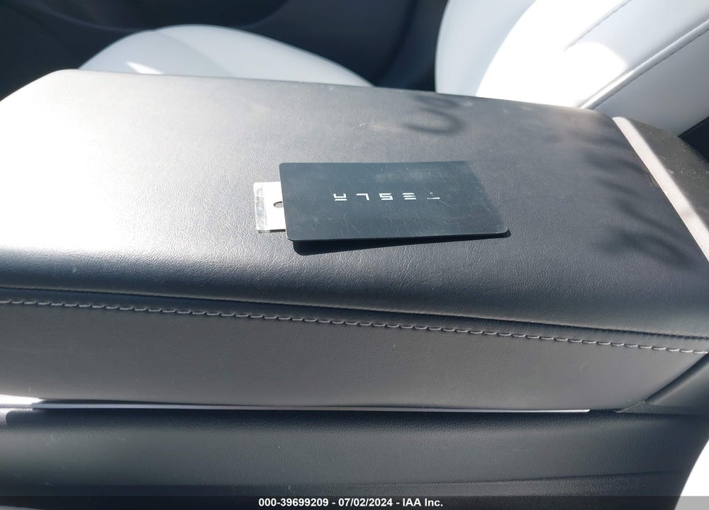 2018 TESLA MODEL 3 LONG RANGE/PERFORMANCE VIN: 5YJ3E1EB4JF099309