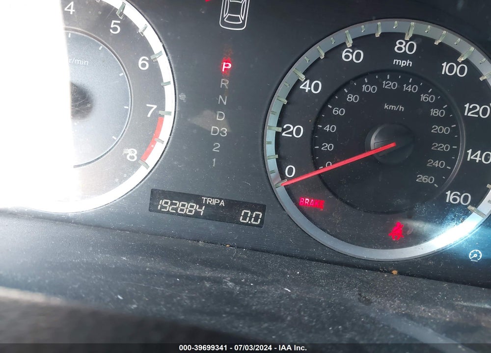 2008 HONDA ACCORD VIN: 1HGCP26848A135359
