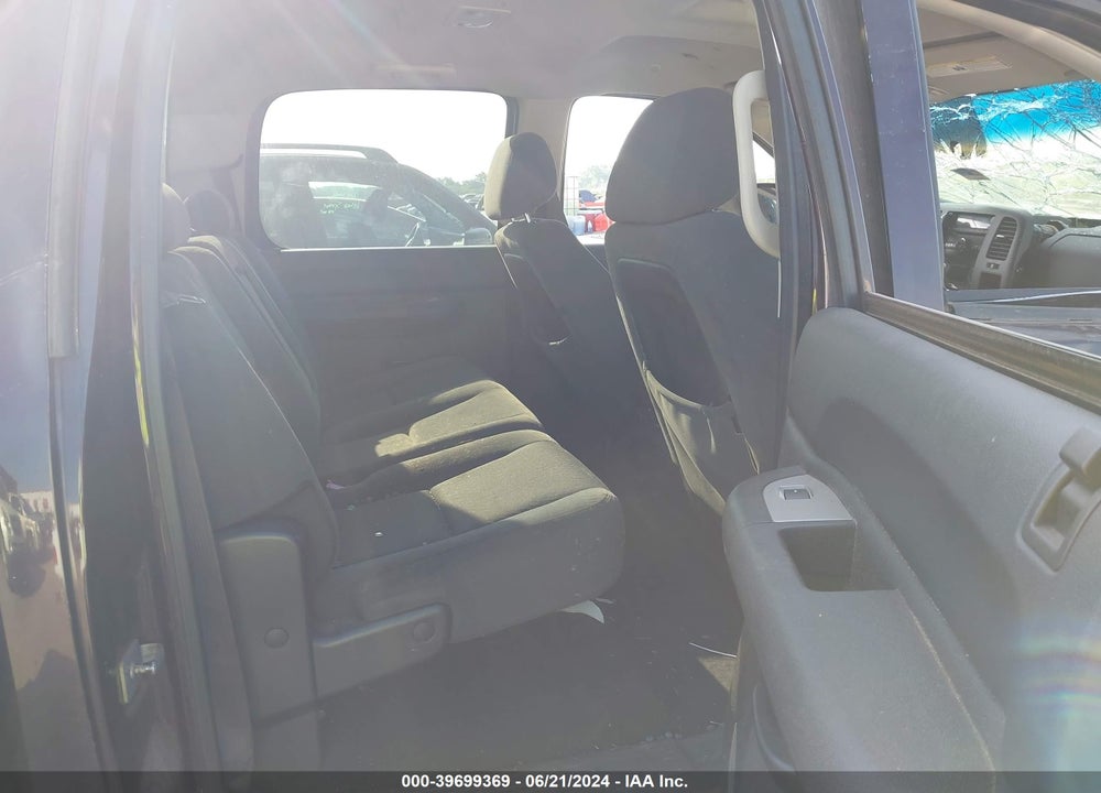 2008 CHEVROLET SILVERADO 1500 LT2 VIN: 2GCEK13M581136709