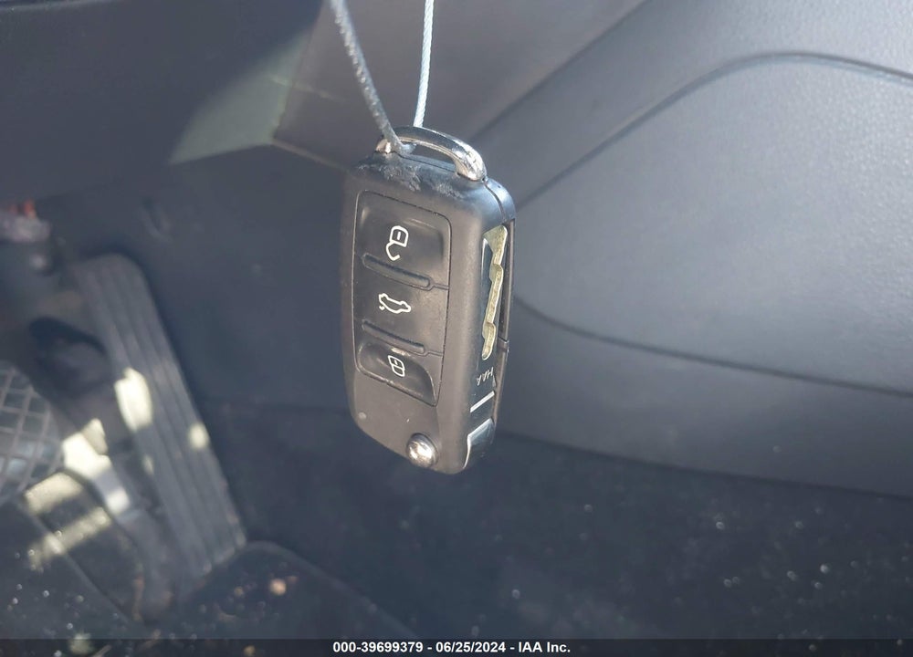 2015 VOLKSWAGEN JETTA 2.0L TDI SEL VIN: 3VWLA7AJ0FM277793