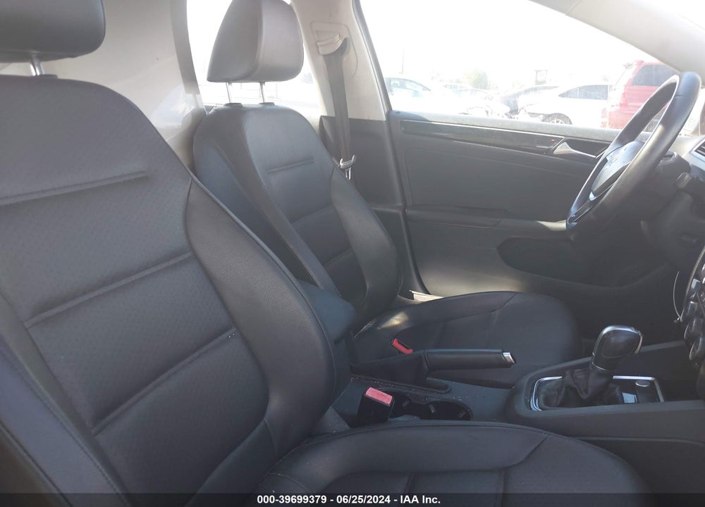 2015 VOLKSWAGEN JETTA 2.0L TDI SEL VIN: 3VWLA7AJ0FM277793