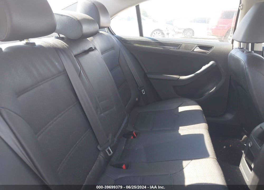 2015 VOLKSWAGEN JETTA 2.0L TDI SEL VIN: 3VWLA7AJ0FM277793
